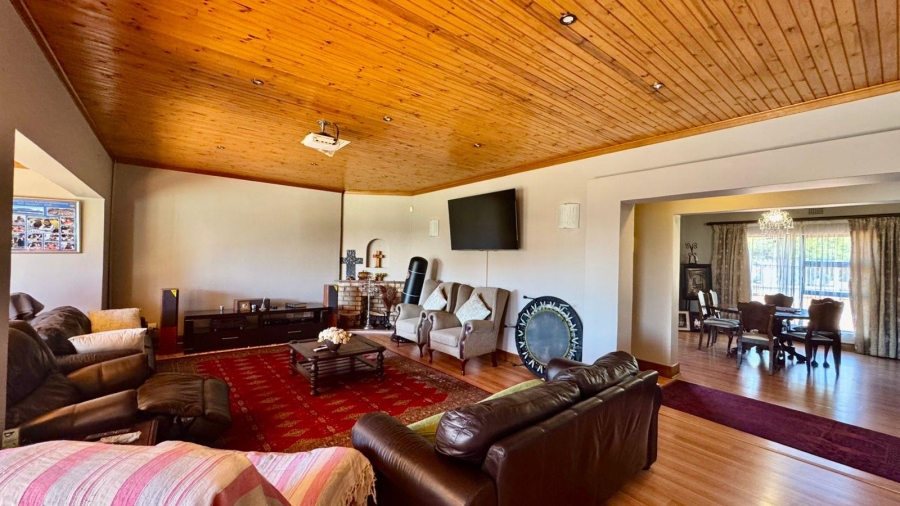 4 Bedroom Property for Sale in El Toro Park Northern Cape